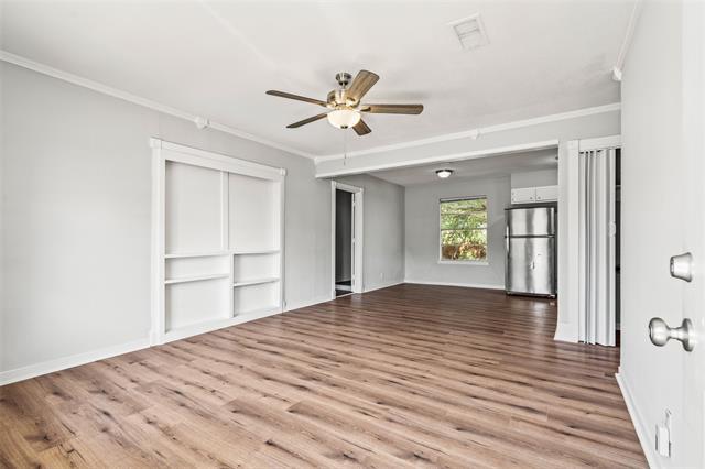 Building Photo - 810 S Western Hls Dr