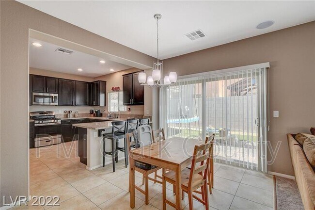 Foto del edificio - 1308 Nature Loop Ave