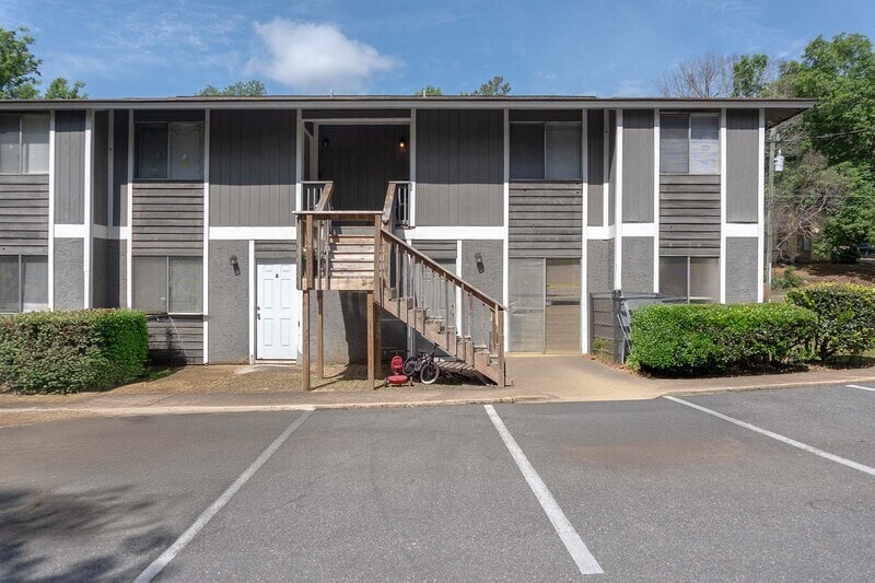 Photo - 709 Pointe Court