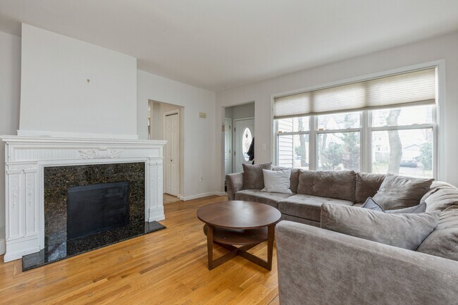 Foto del edificio - 39 Linwood Ave