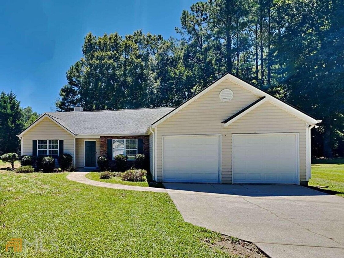 186 Crestbend Ln, Powder Springs, GA 30127 House Rental in Powder