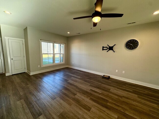 Photo - END UNIT Sunburst Villa Luxury Townhouse W...