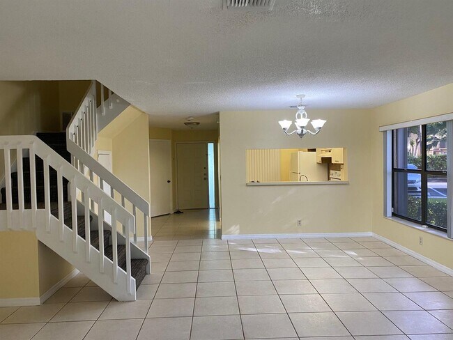 Building Photo - 3966 Cocoplum Cir
