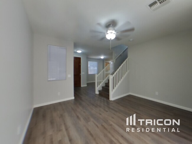 Foto del edificio - 4360 E Carla Vista Dr