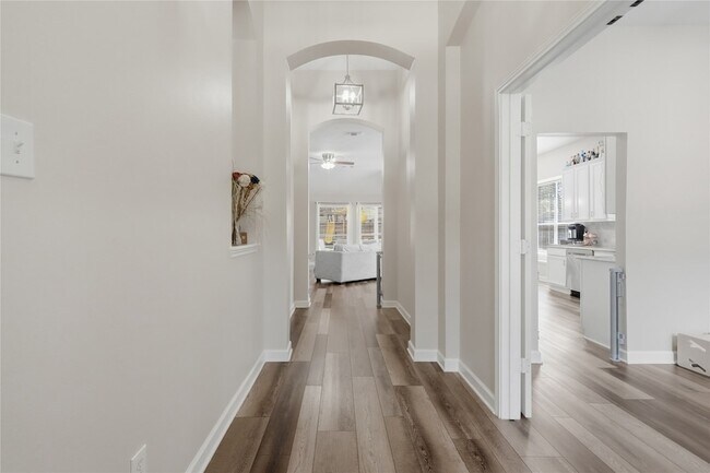 Foto del edificio - 28826 Forest Hill Dr