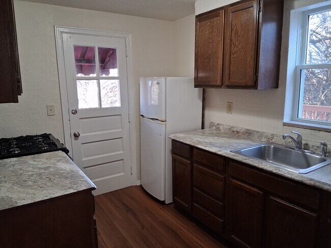 Cocina - 405 Commonwealth Ave