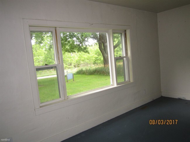 Building Photo - 852 S Stiles Rd