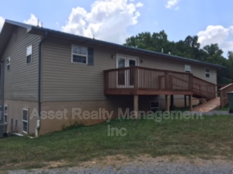 389 Harless Rd, Corryton, TN 37721 House Rental in Corryton, TN