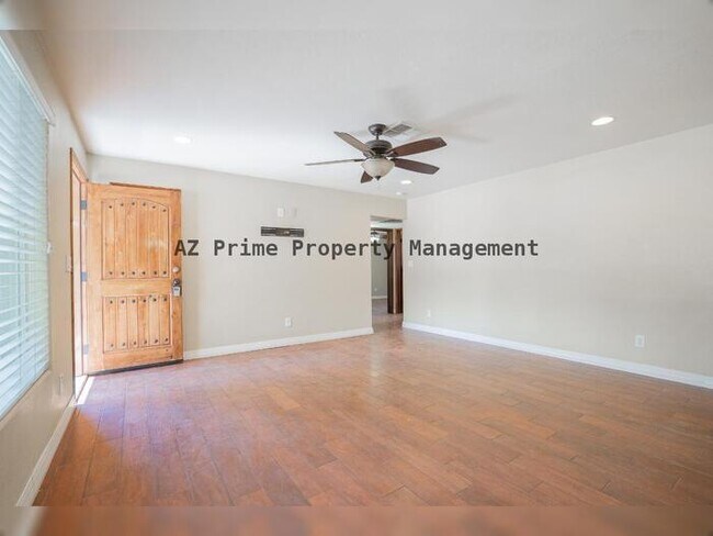 Building Photo - 3424 E Coronado Rd