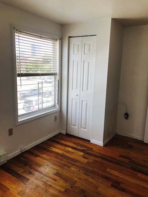 Building Photo - 347 Johnston Ave