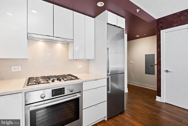 Building Photo - 1311 13th St NW