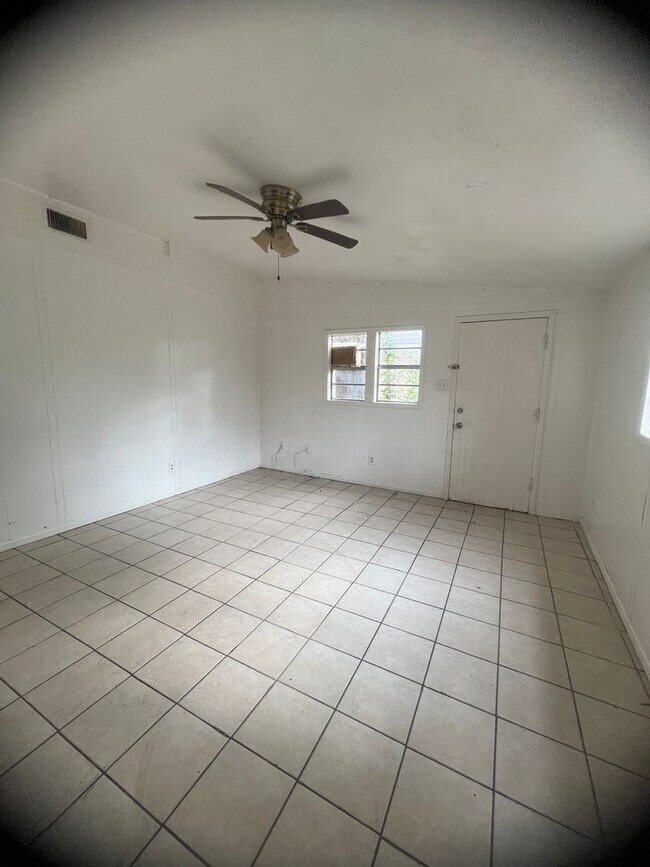 Foto del edificio - 4 Bedroom House/Section 8 Accepted