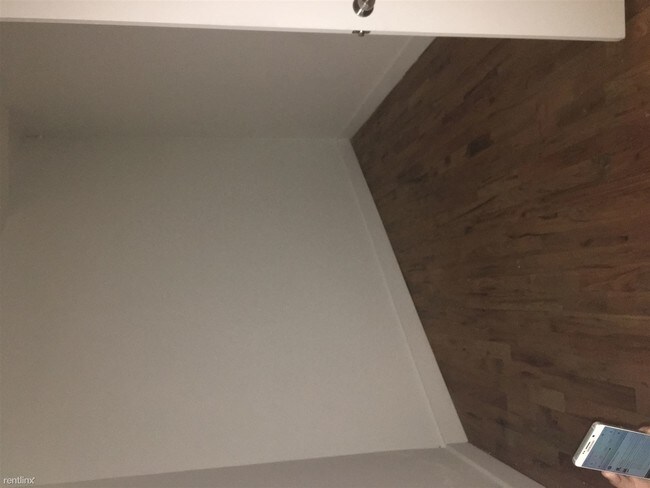 Foto del edificio - 255 Banker St