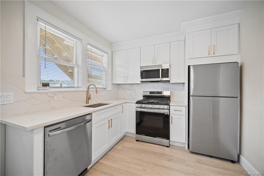 Foto principal - 54 S Kensico Ave