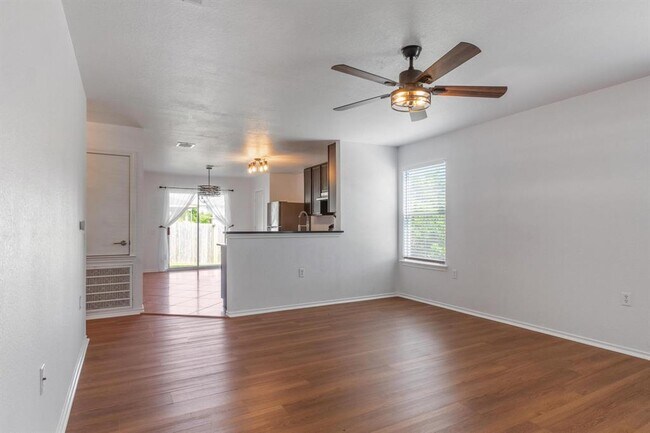 Building Photo - 1400 Poppy Seed Ln