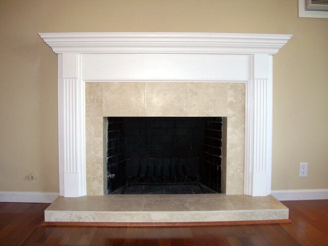 Chimenea - 1820 Southwest Expy