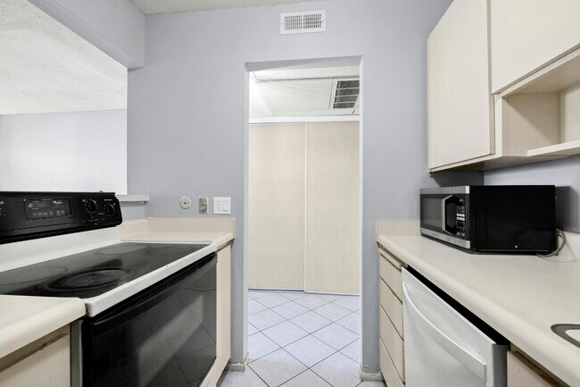 Photo - 300 N Civic Dr Apartment