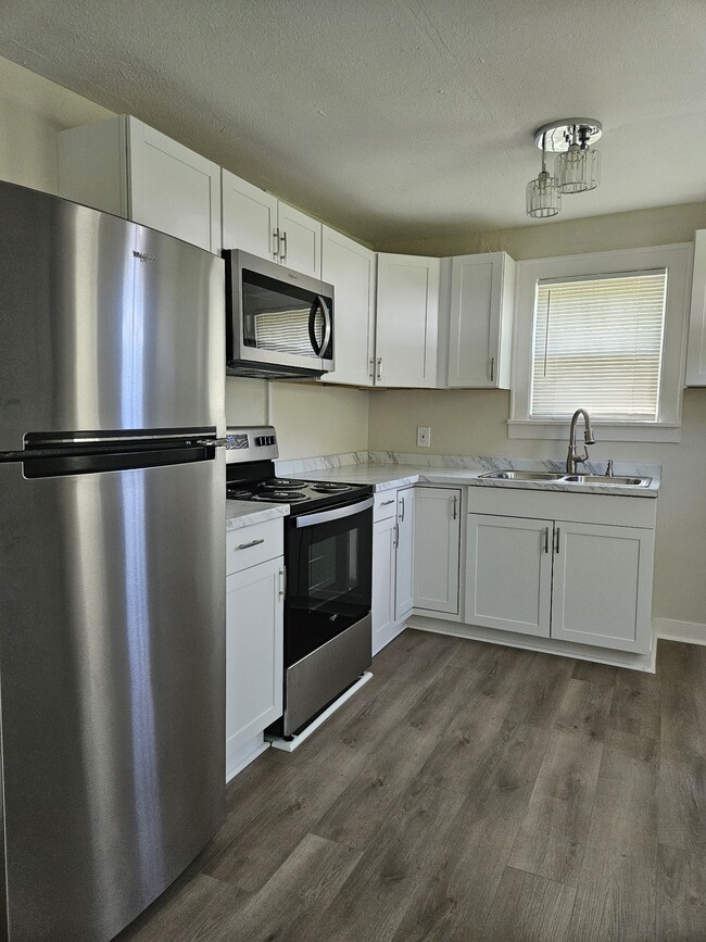 Building Photo - 140 Shivel Dr