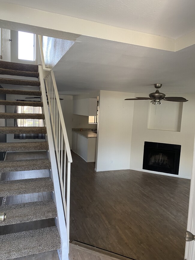 Entry Foyer with a 2-step drop - 2104 Oceanside Blvd