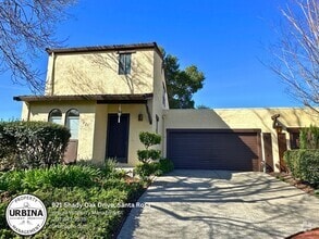 Building Photo - 921 Shady Oak Dr