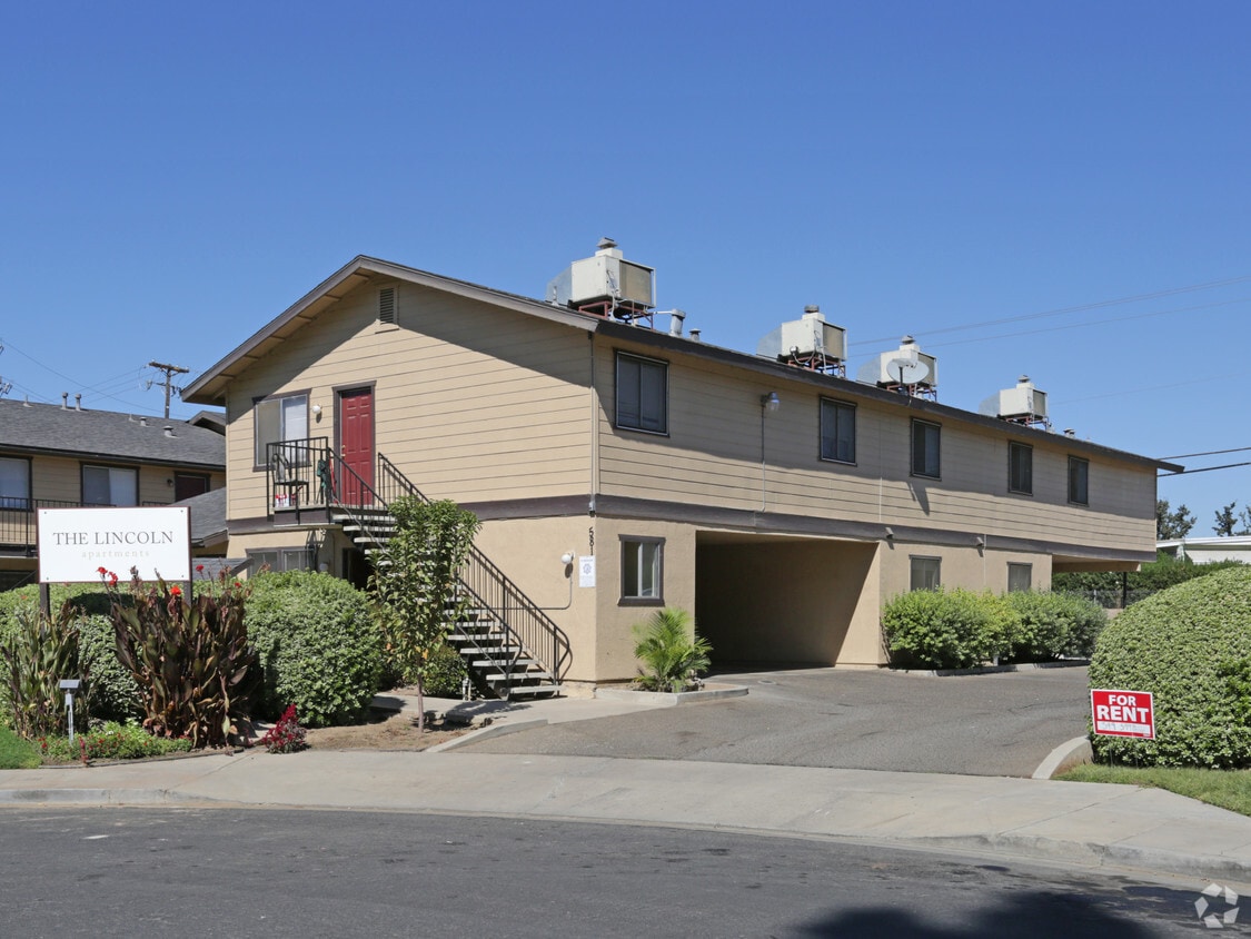 The Lincoln Apartments in Clovis, CA
