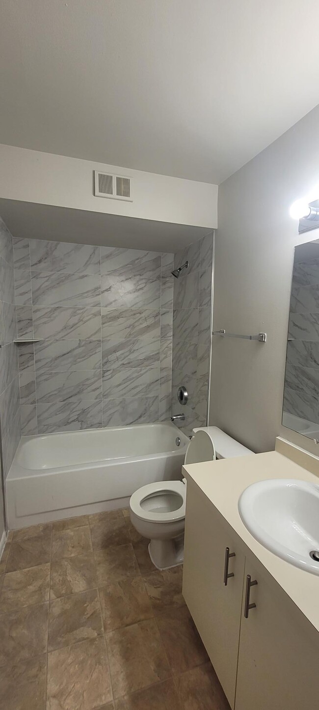 1B/1B Baño - Briar Landings