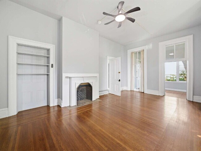 Building Photo - Charming 2-Bedroom, 1-Bath First-Floor Residence in a Beautifully Renovated Historic Home