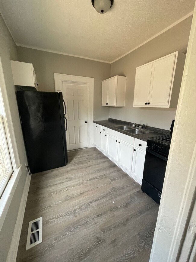 Foto del edificio - 716 S 14th St