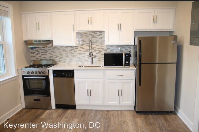 Building Photo - 2406 Colston Dr