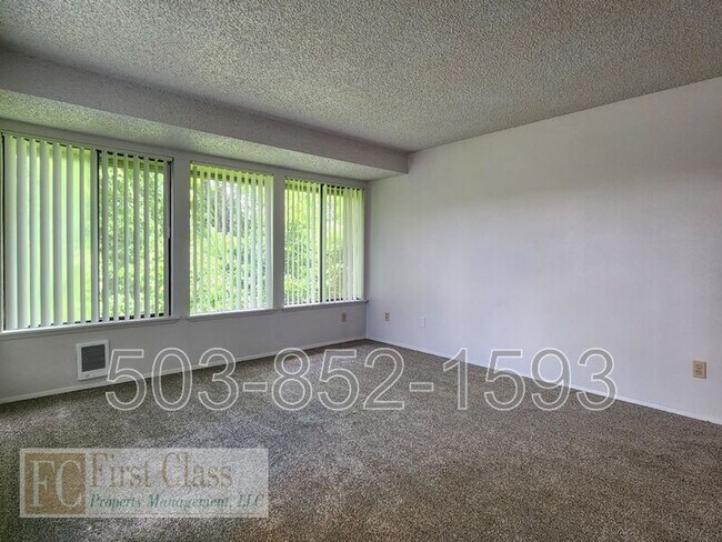 Foto del edificio - 4748 SW Murray Blvd
