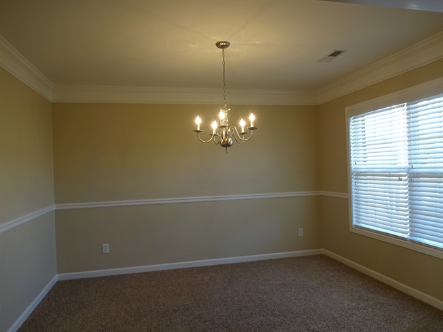 Building Photo - 113 Fox Den Ln