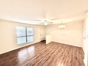 Building Photo - 5222E Butter Creek Ln