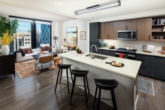 Building Photo - Nomia