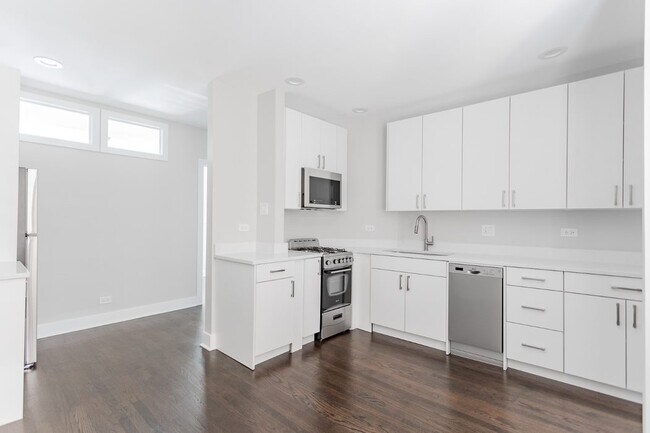 Foto del edificio - 5066 N Wolcott Ave