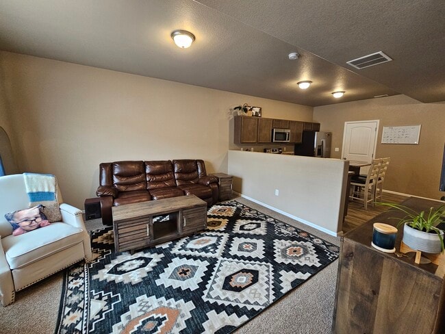 Building Photo - 7673 Jack Pine Grv