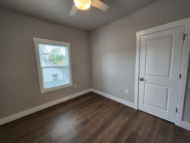 Foto del edificio - 845 9th Ave