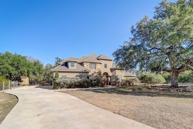 Building Photo - SEPTEMBER  HALF OFF First Month Rent- Spri...