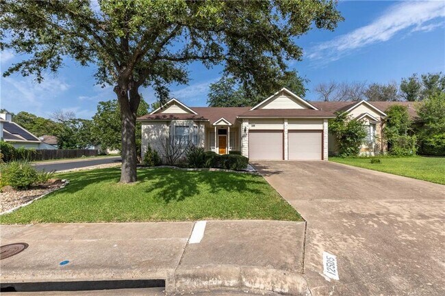 Building Photo - 12505 Hunters Chase Dr