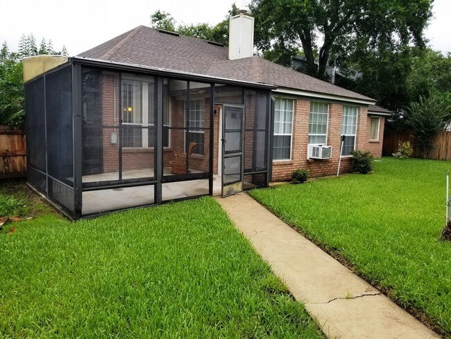 Building Photo - 4804 Victoria Chase Court