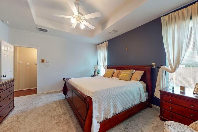 Building Photo - 127 S Abram Cir