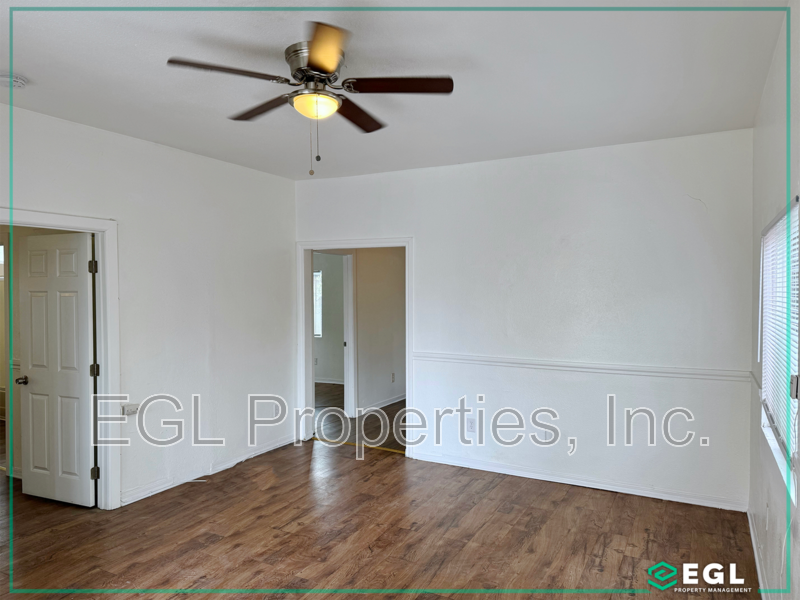 Primary Photo - 705 W 47th St