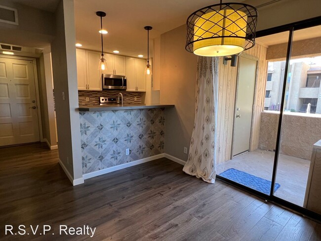 Building Photo - 1 br, 1 bath House - 7502 E. Thomas Rd., #204