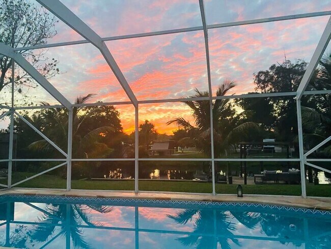 Foto del edificio - 1877 Meadow Ct