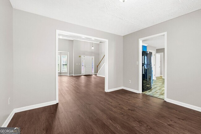 Foto del edificio - 690 Burnham Ridge
