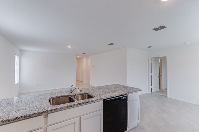 Building Photo - 1745 Copehart Ln