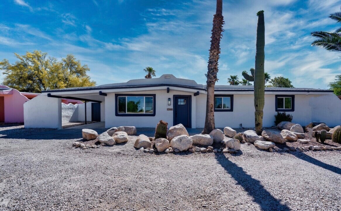 Primary Photo - 7900 N Thornydale Rd