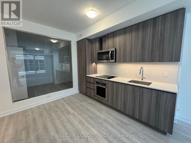 Photo du bâtiment - 15 Richardson St