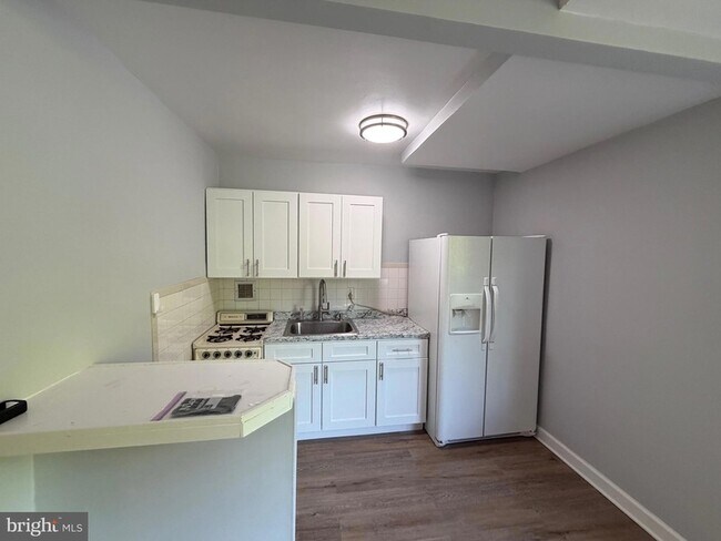 Foto del edificio - 1021 Arlington Blvd