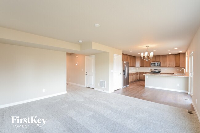 Building Photo - 10360 Horton Dr