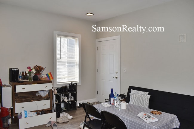 Foto del edificio - 14 Trenton St